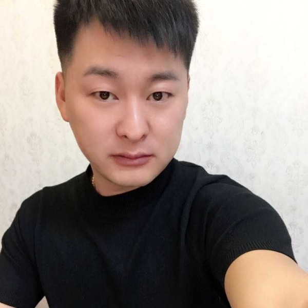 相望自然人的照片