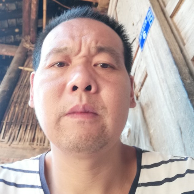 悲凉挽手矜柔的照片