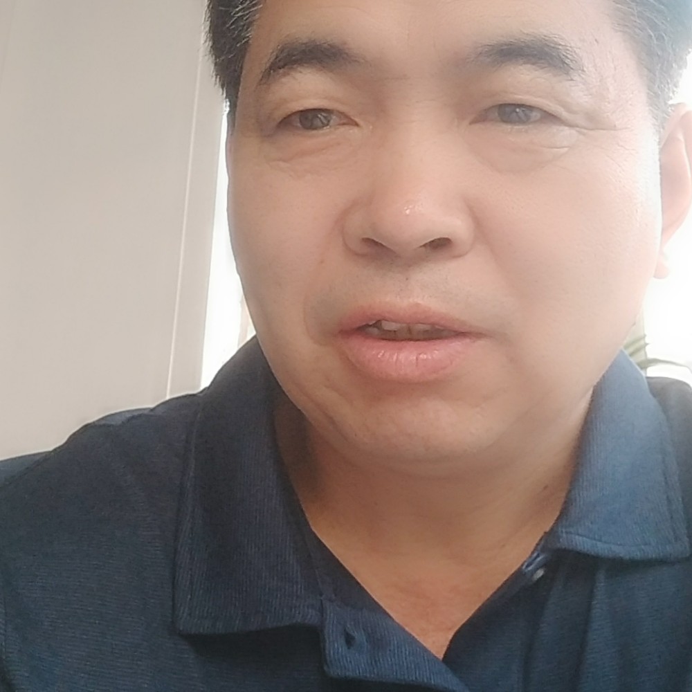 自由和西牛的照片