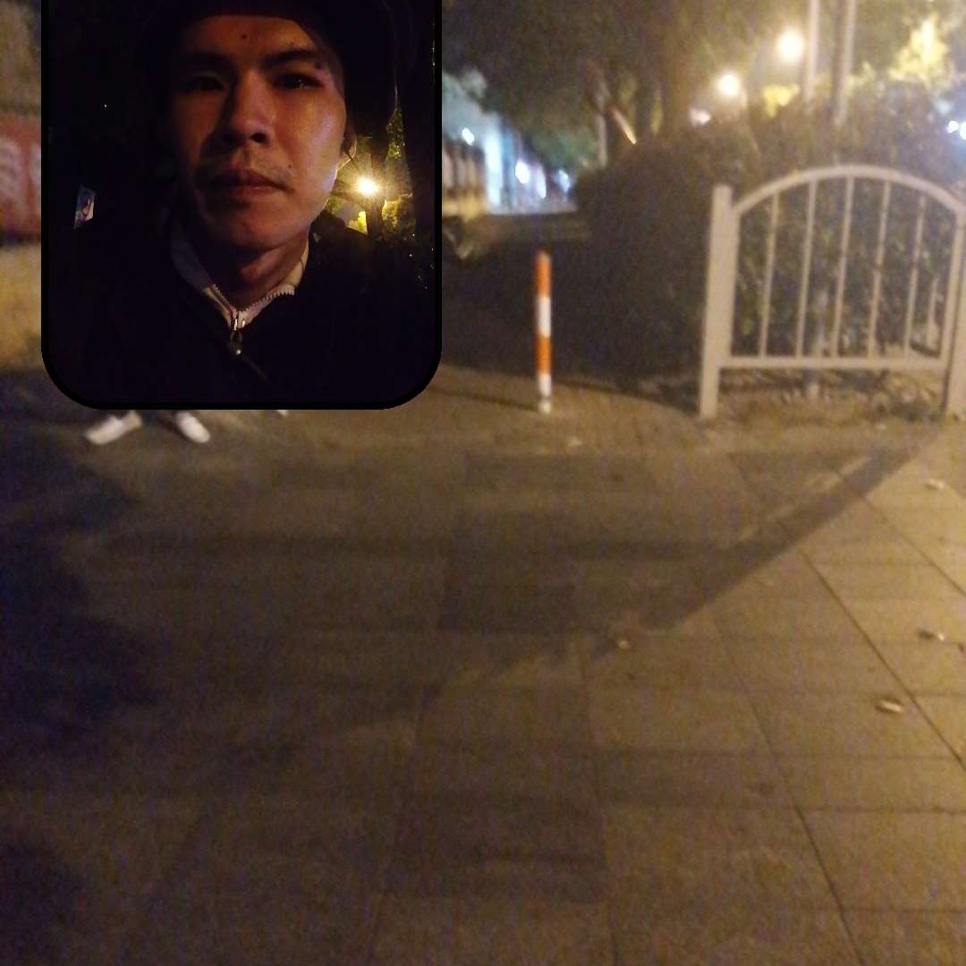 大力回眸毛衣的照片