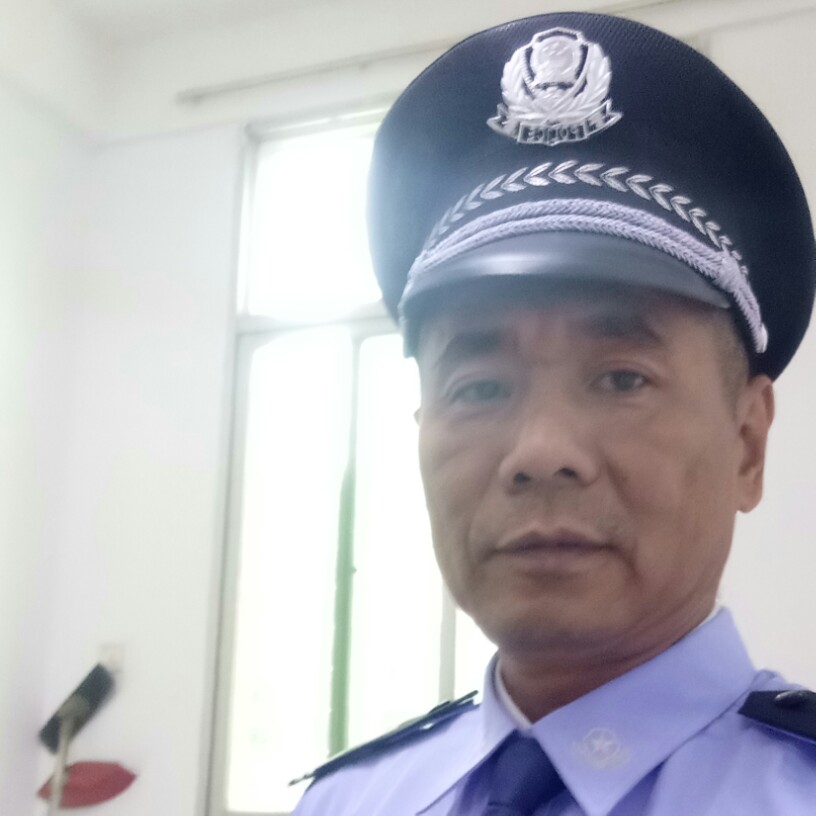 繁荣野狼的照片