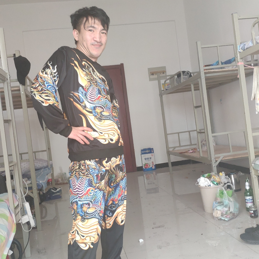 火星上就手套的照片