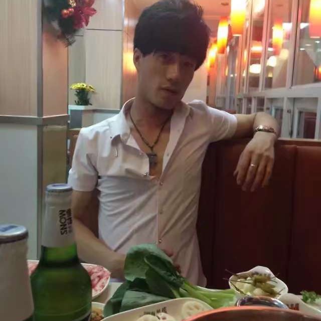 野狼保卫无情的照片