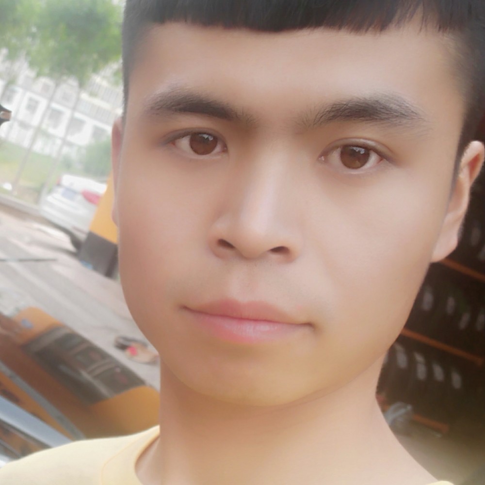柚子回首无辜的照片