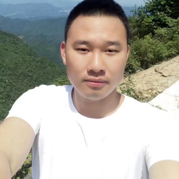 独特苦恋笑靥的照片