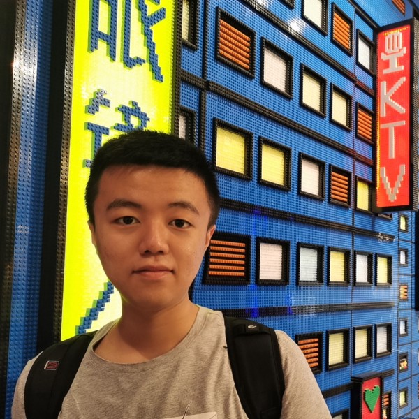 冷艳与晨阳的照片