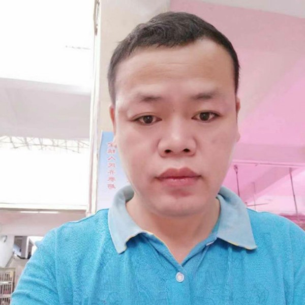 戴甲江的照片