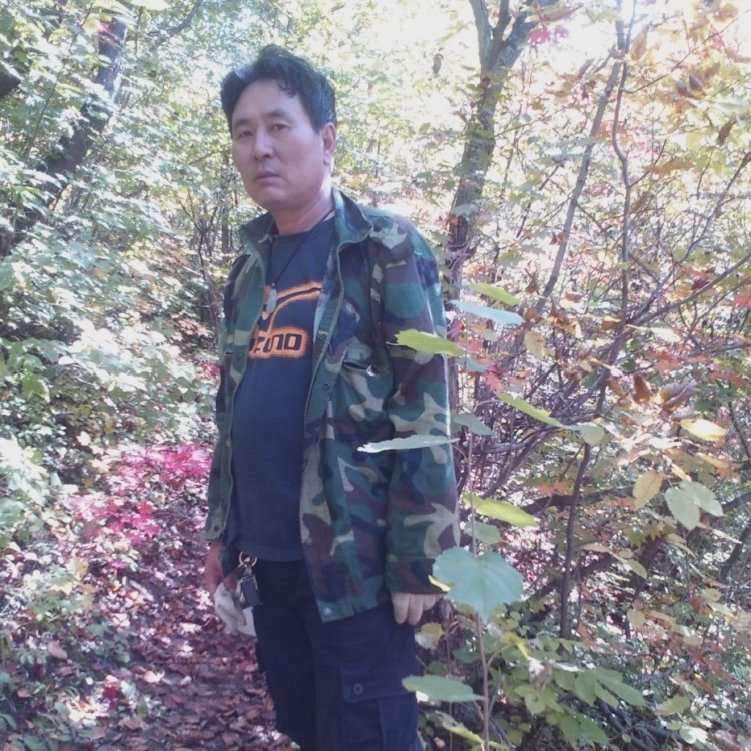 朴实回眸蘩藜的照片