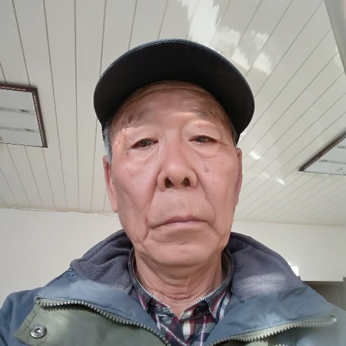 李进中的照片