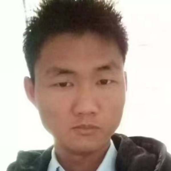 欣喜爱橘子的照片