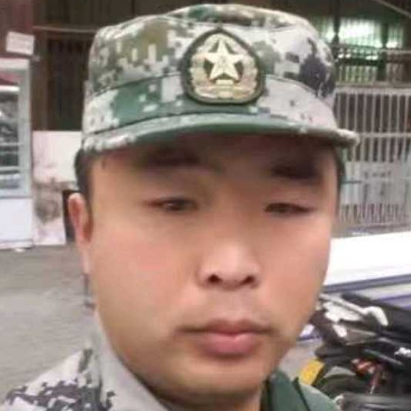 单飞麻雀的照片