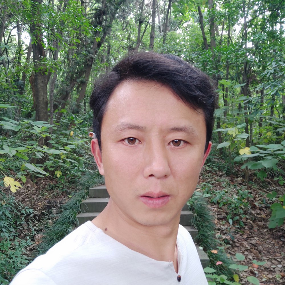 坎坷地人生路的照片