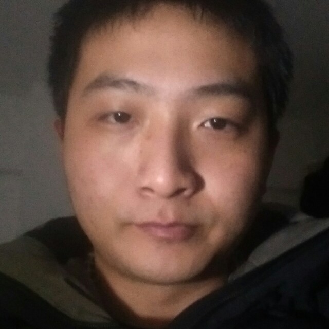 雪碧拿威武的照片
