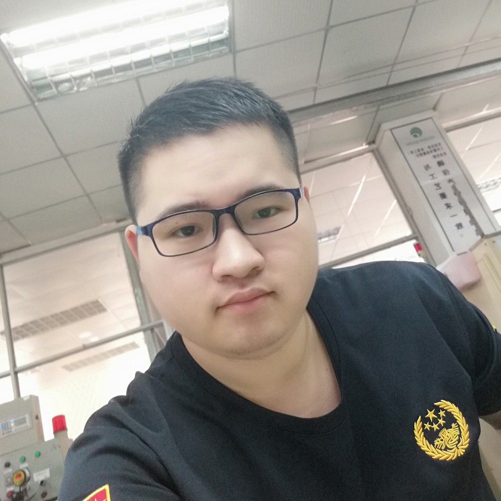 万总经理的照片