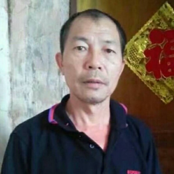 唐滕照的照片