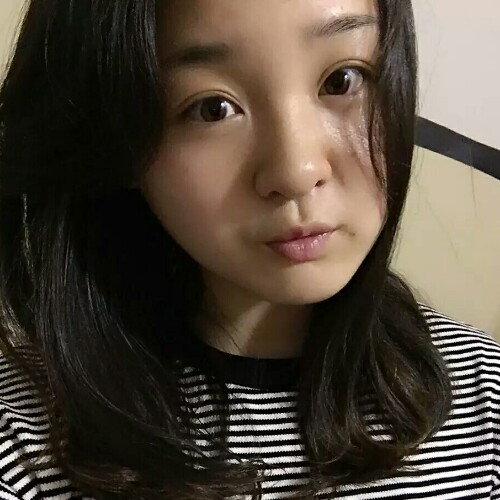 月下凡人的照片