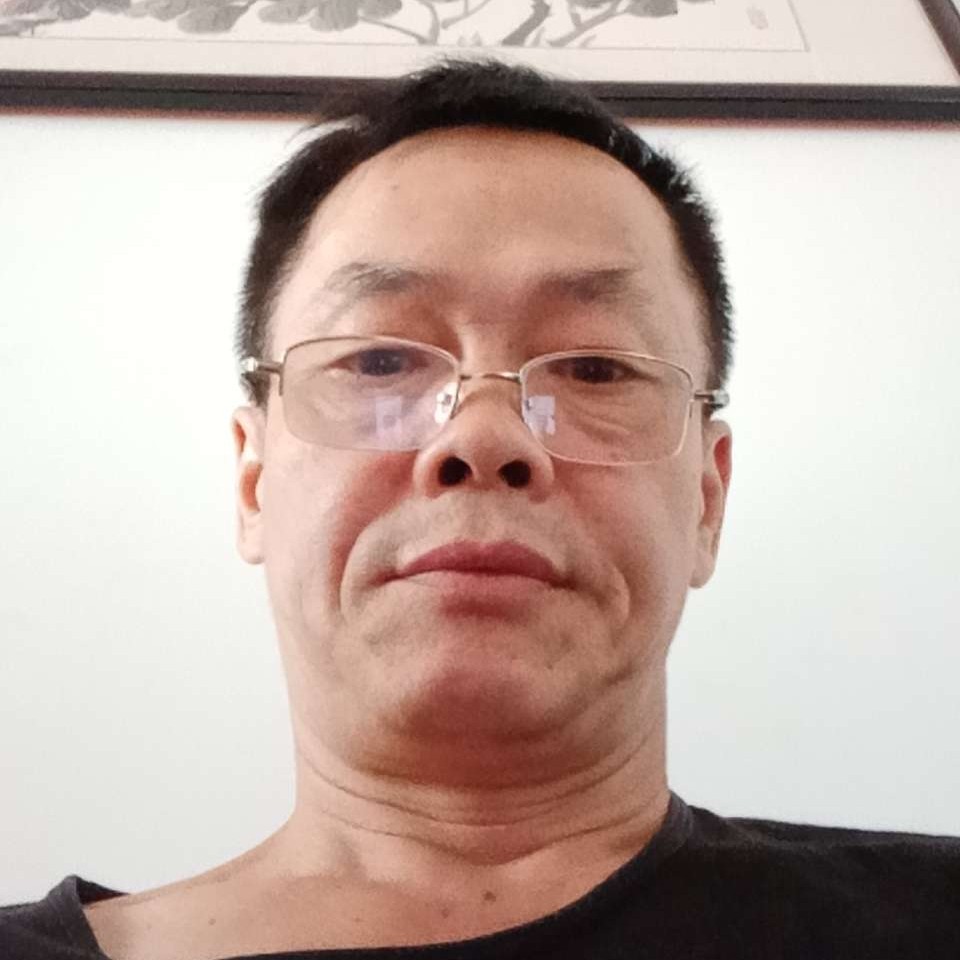 高山柔弱的照片
