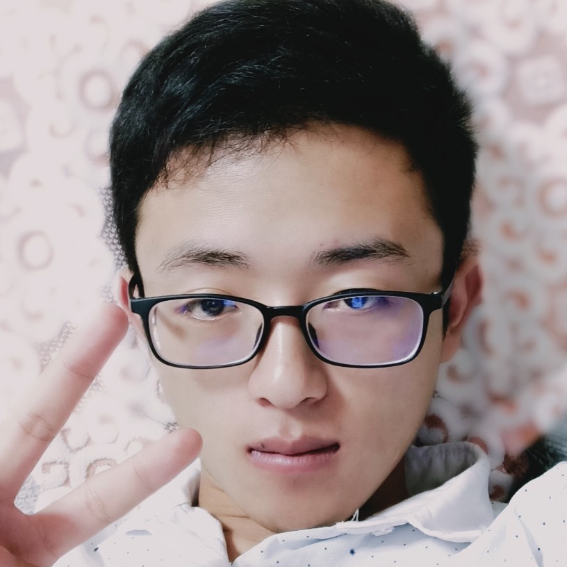 百褶裙笑轻松的照片