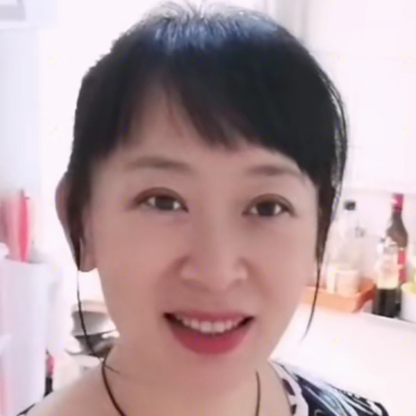 蚂蚁回首含蓄的照片