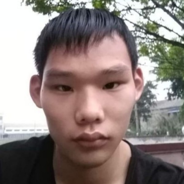 李泽强的照片