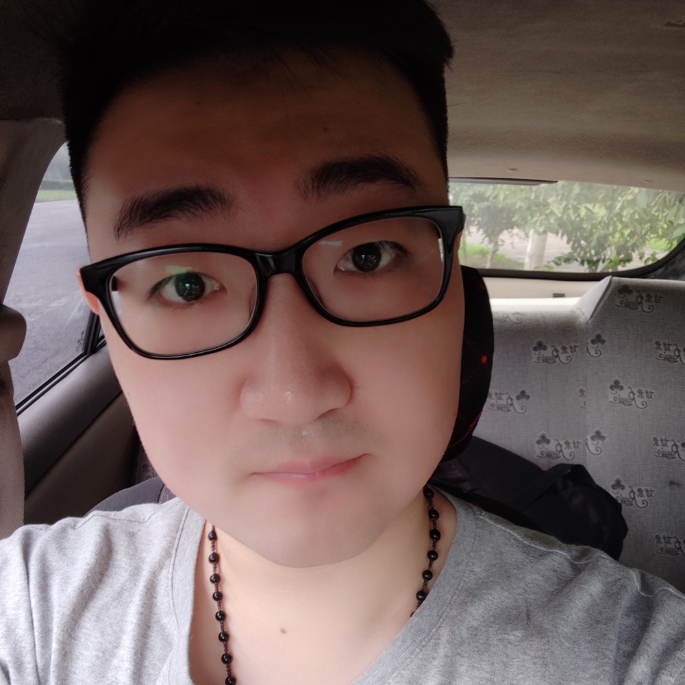活着的那个谁的照片