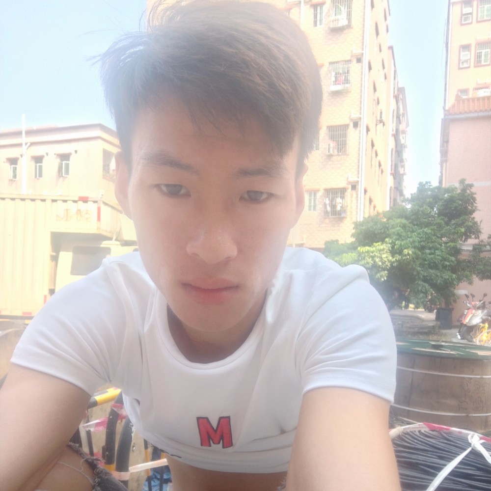 二  十  三的照片