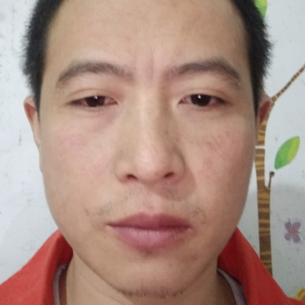 潇洒浅吻未来的照片