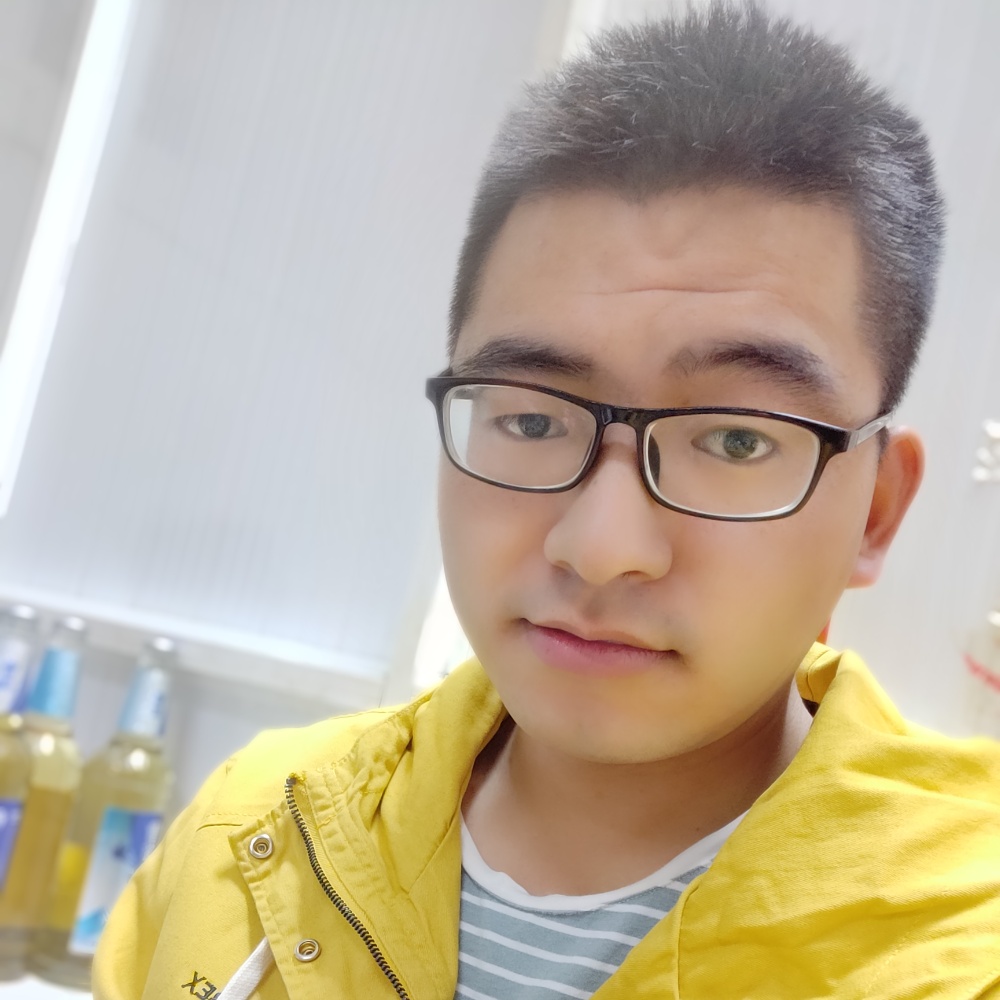 留胡子邂逅煎蛋的照片