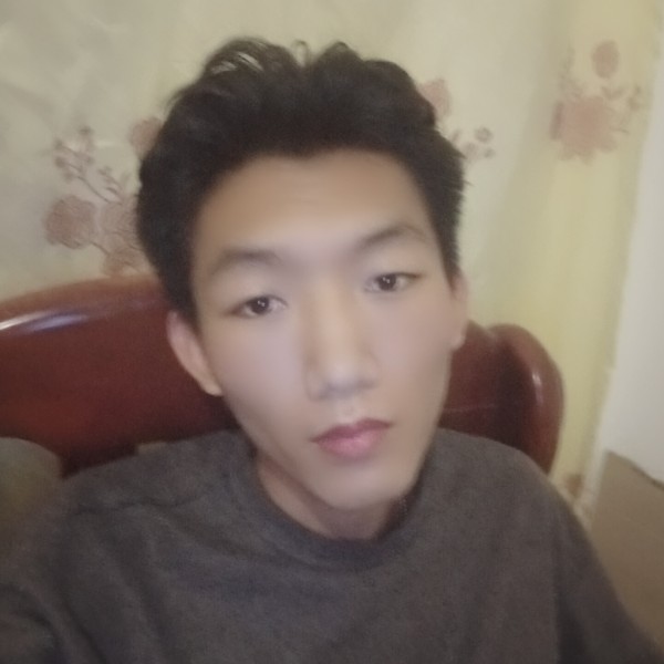 爱听民谣的乔先生的照片