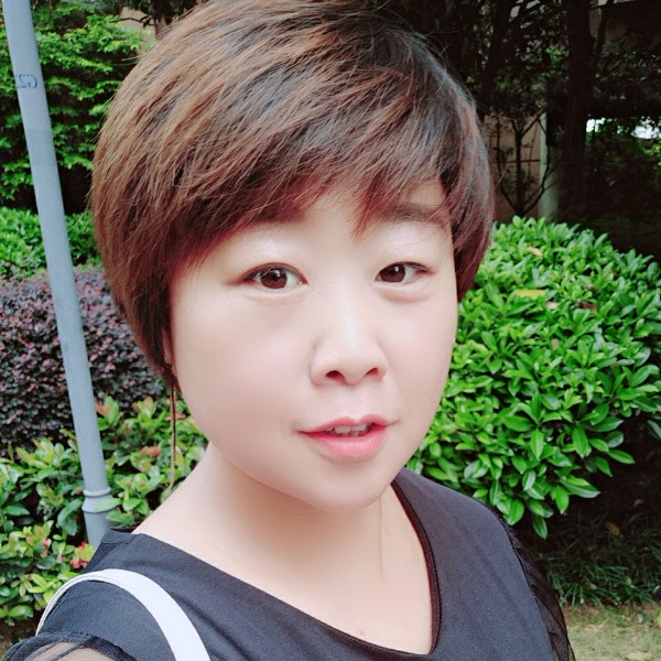晶晶12的照片
