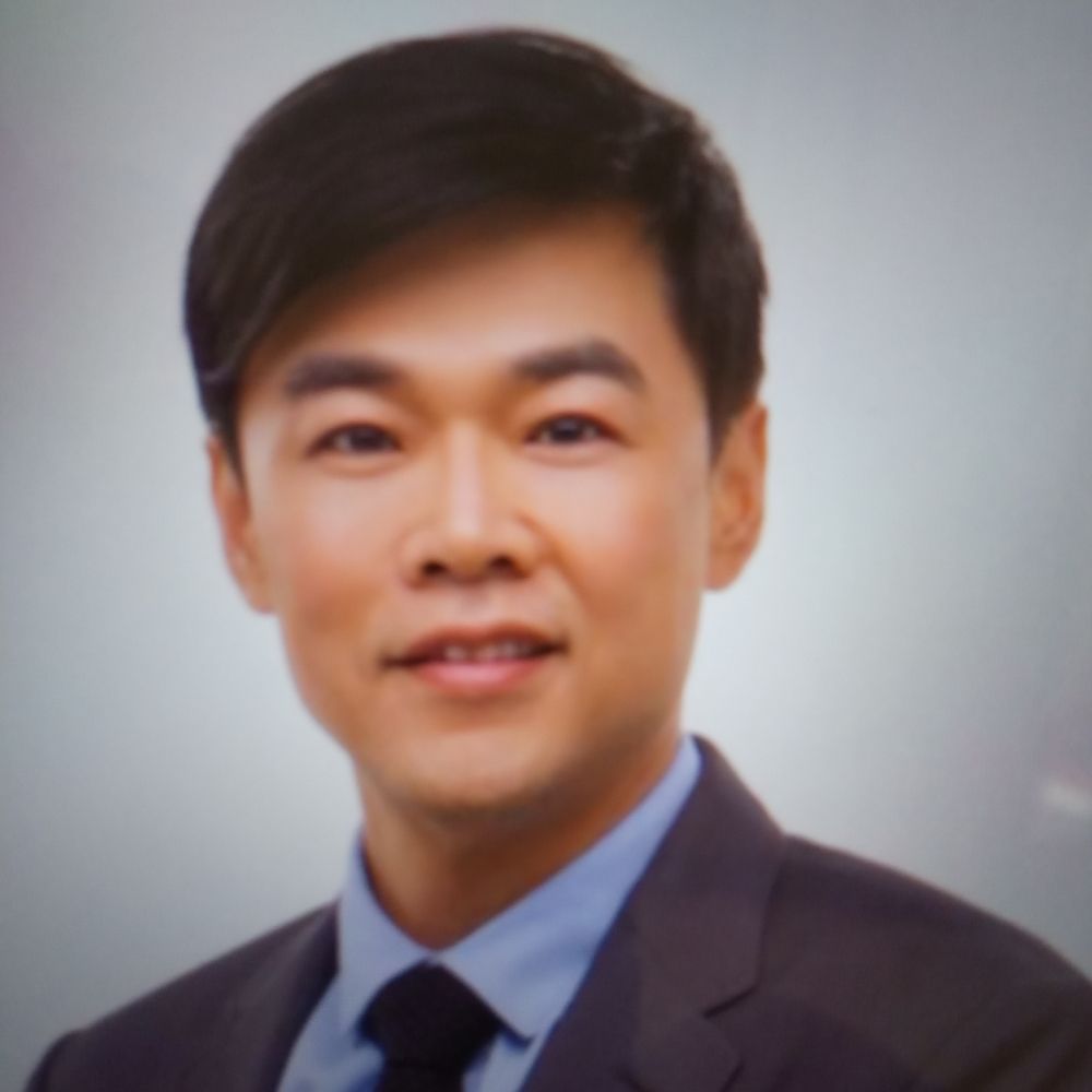 盼望良缘的人的照片