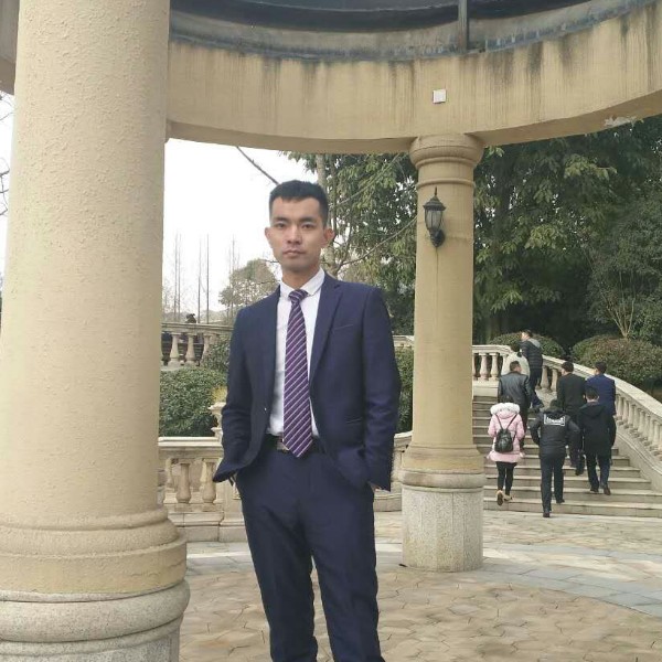 冰淇淋等待洁净的照片