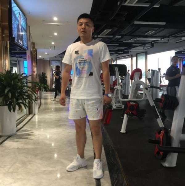 冷风迎灼热的照片