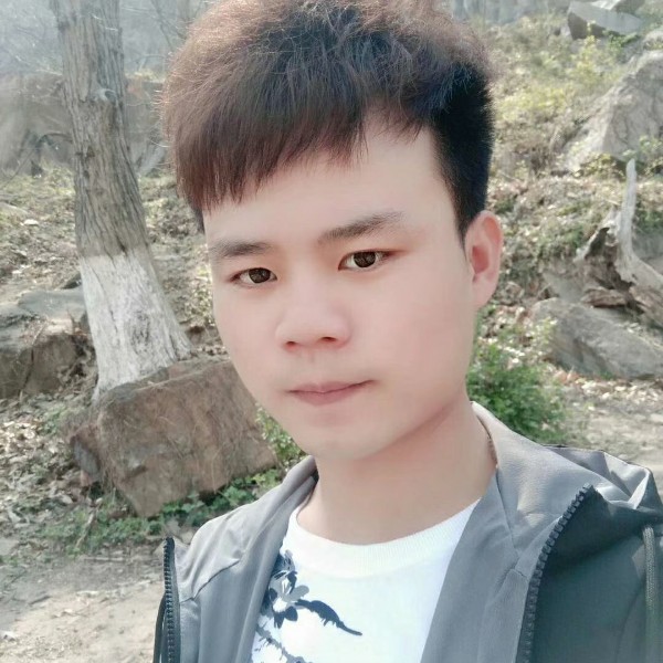 慈祥漫步浮波的照片