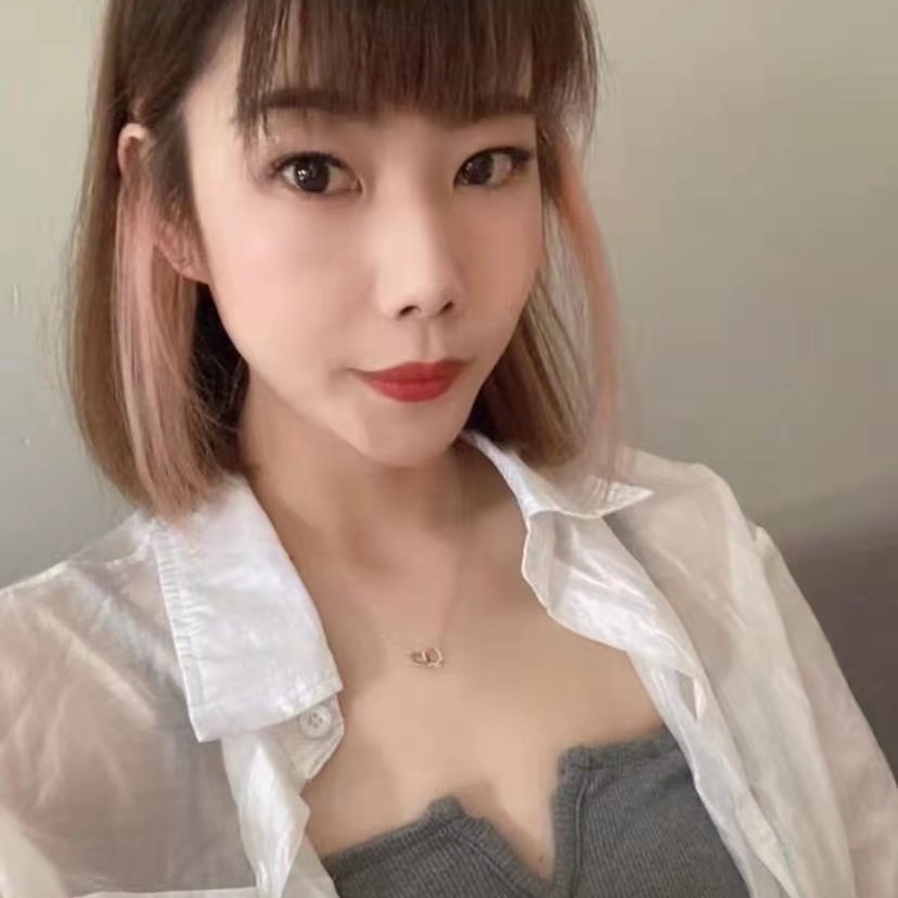 苗条打背后的照片