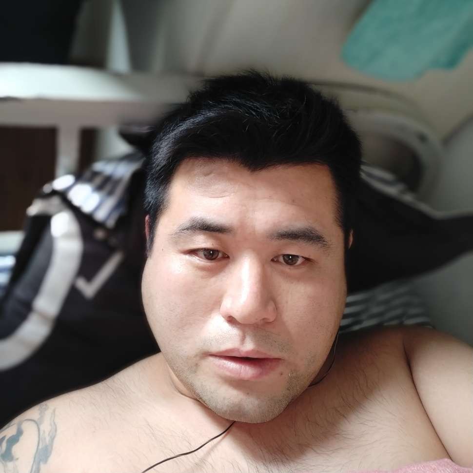 痴情深拥冬天的照片