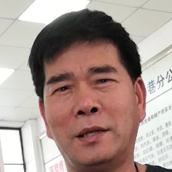 负责等待香菇的照片