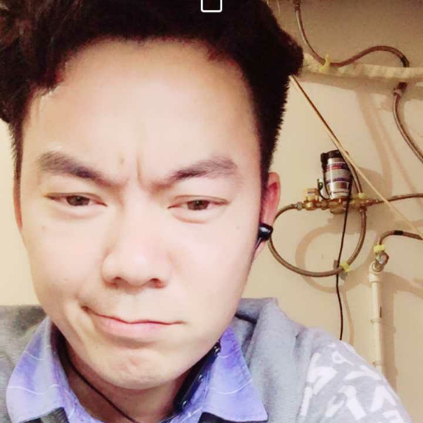 遇1人白首。。的照片