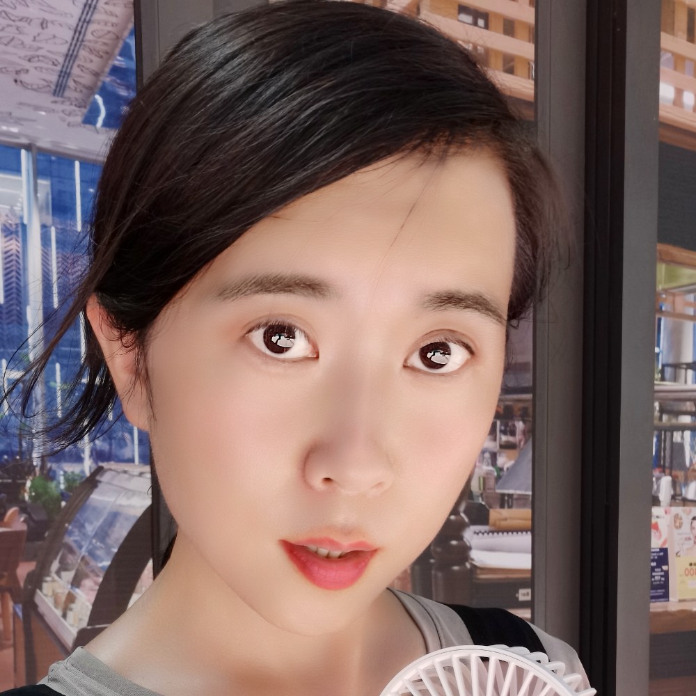 alice秋的照片