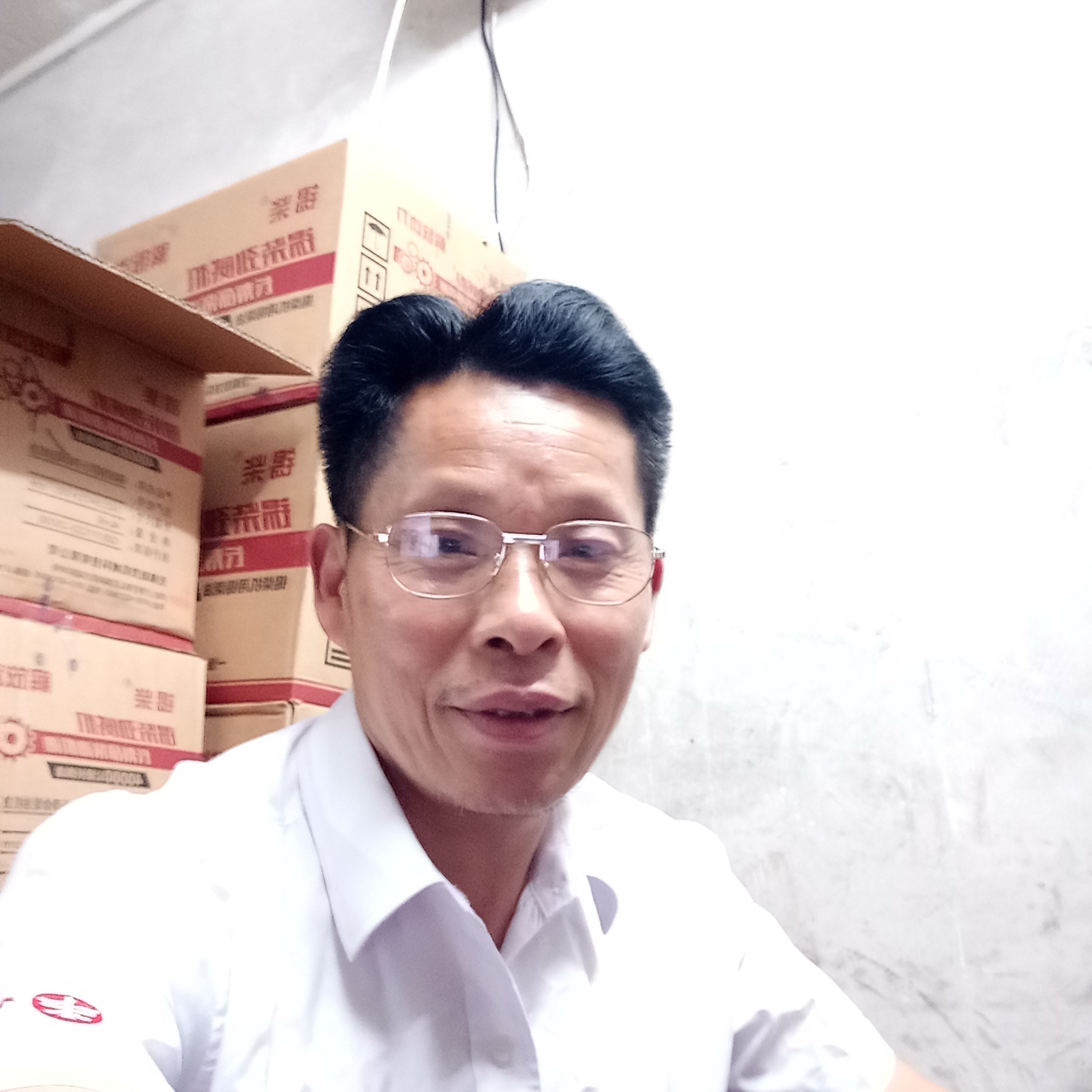 洁净放弃百褶裙的照片
