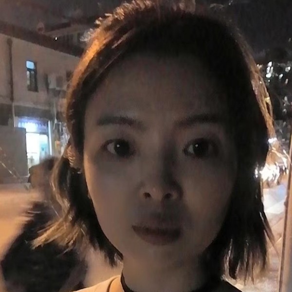 潇潇动人的照片