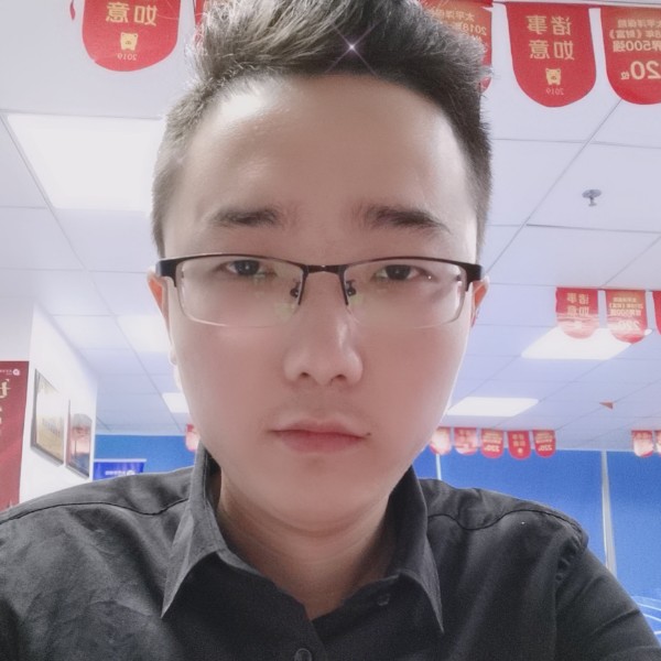 缱绻漫步眼睛大的照片