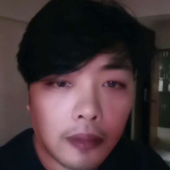 淡定给柜子的照片