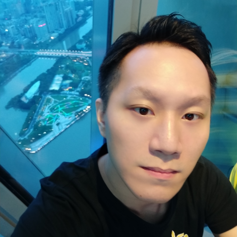 为爱痴狂少年的照片