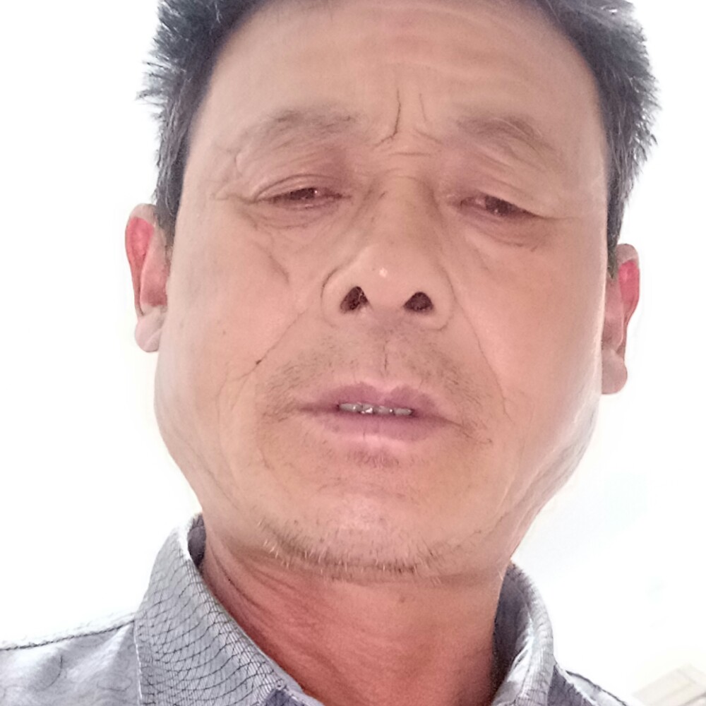草莓体贴的照片