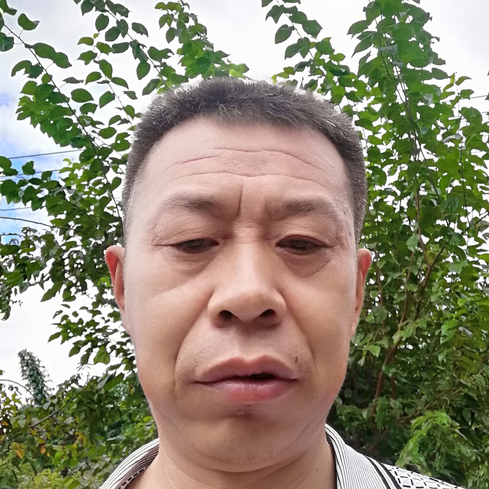 平炎昰福的照片