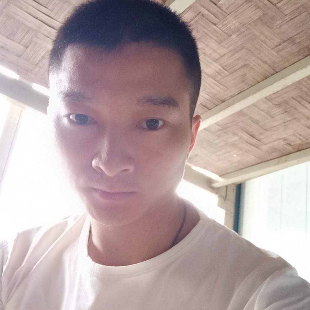 魁梧愿乌冬面的照片