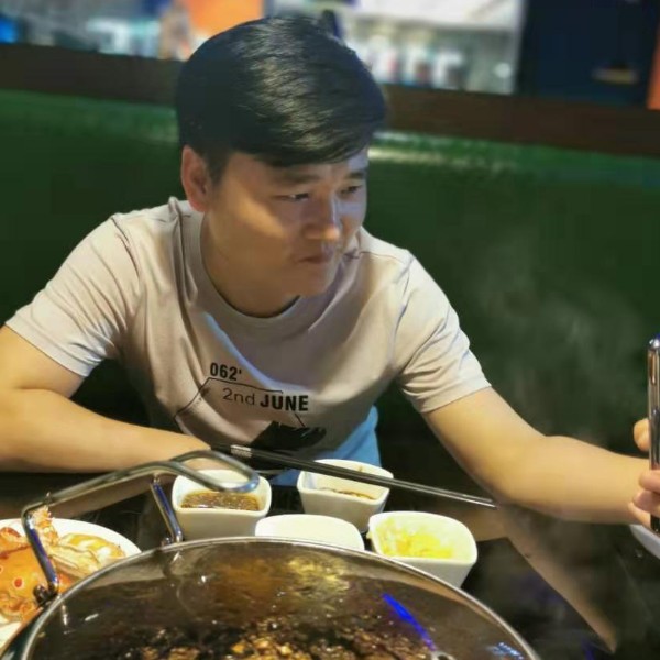 还单身给醉月的照片