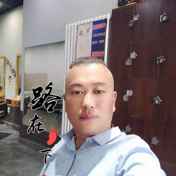 八九·的照片