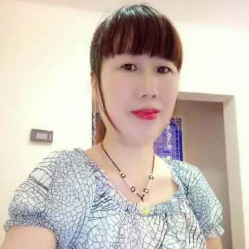 初妆爱恋自觉的照片